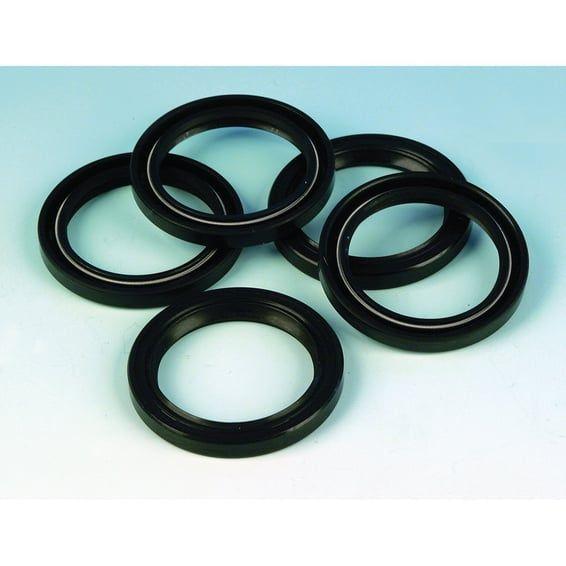 James, oil seal, transmission mainshaft. Rubber OD