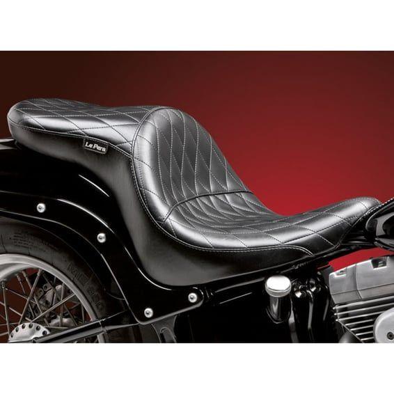 Maverick seat. Diamond stitch