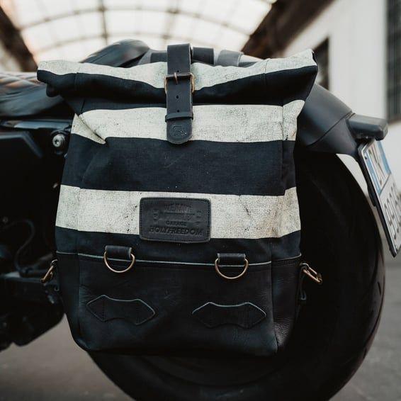 Folsom bag white/black