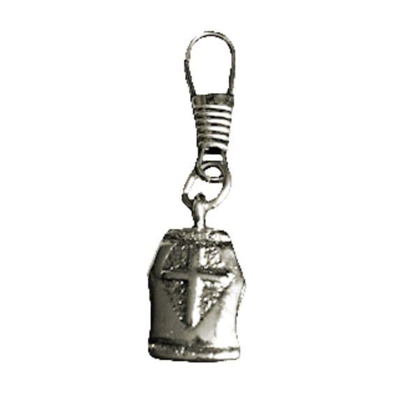 Crusader shield zipper pull