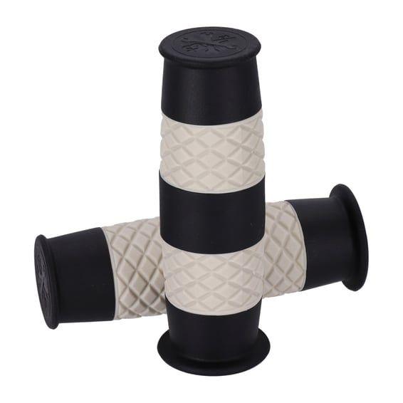 13 1/2 Outlaw grips black/white 1"
