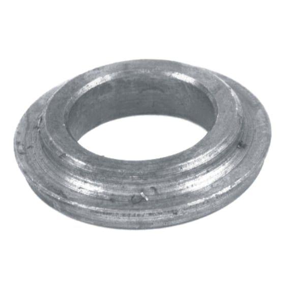 Spacer,wheel bearing. Rear/right. OEM replacement reference