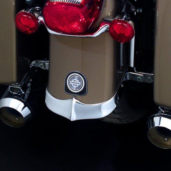 cast rear fender tip. Chrome