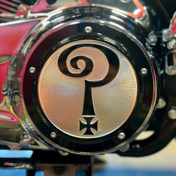 Indian Larry, 'Question Mark' derby cover. Gloss black/clear