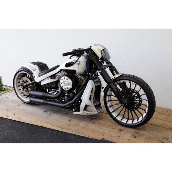 radiator cover 'Racing'. Gloss black