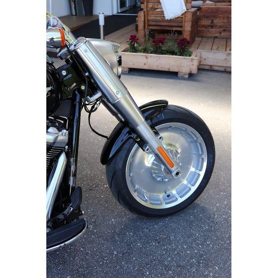 front fender 'Custom V1'. Gloss black